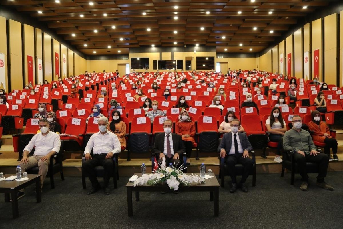 G&ouml;reve başlayan s&uuml;rekli iş&ccedil;ilere hizmet i&ccedil;i eğitim