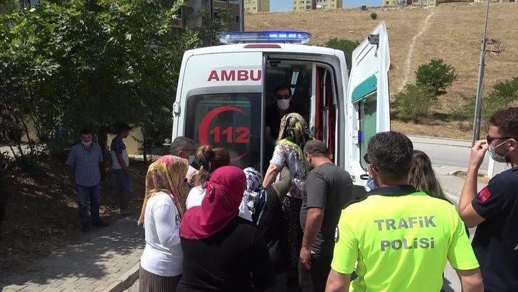 Takla atan otomobil ters döndü: 4 yaralı G3