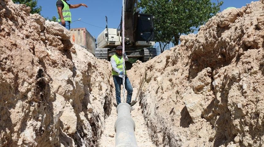 ŞUSKİ&rsquo;nin hat d&ouml;şeme &ccedil;alışmaları s&uuml;r&uuml;yor