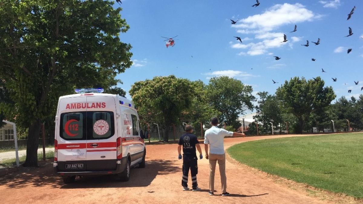 Denizde vurgun yiyen 17 yaşındaki gen&ccedil;, ambulans helikopter ile İstanbul&rsquo;a g&ouml;nderildi