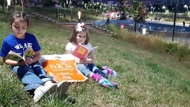 BKM Kitap’tan Muş’a kıyafet ve kitap desteği