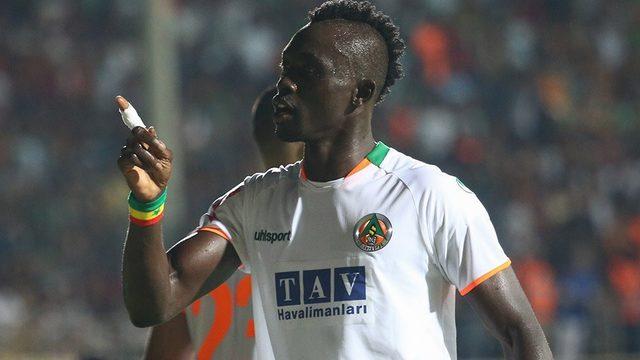 Alanyaspor'dan Beşiktaş'a Welinton ve Cisse cevabı