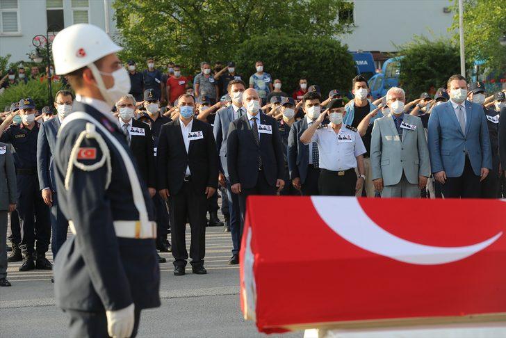 DERLEME - Sakarya'daki patlamayla ilgili yaşanan gelişmeleri derleyerek yayımlıyoruz.
Saygılarımızla.
AA G1