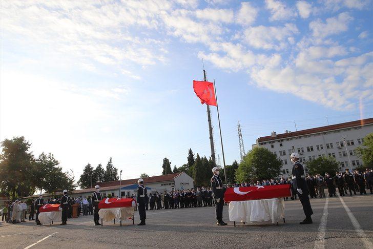 DERLEME - Sakarya'daki patlamayla ilgili yaşanan gelişmeleri derleyerek yayımlıyoruz.
Saygılarımızla.
AA G4