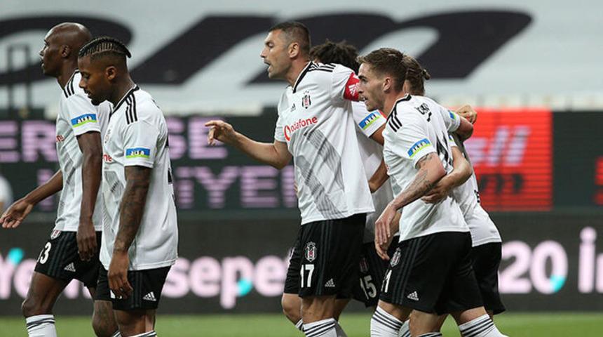 Beşiktaş'ta Burak Yılmaz ve G&ouml;khan G&ouml;n&uuml;l sakatlandı!