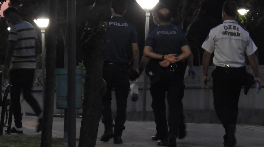 Gaziantep&rsquo;te polisi harekete ge&ccedil;iren olay! Parkta bulunan et par&ccedil;ası...