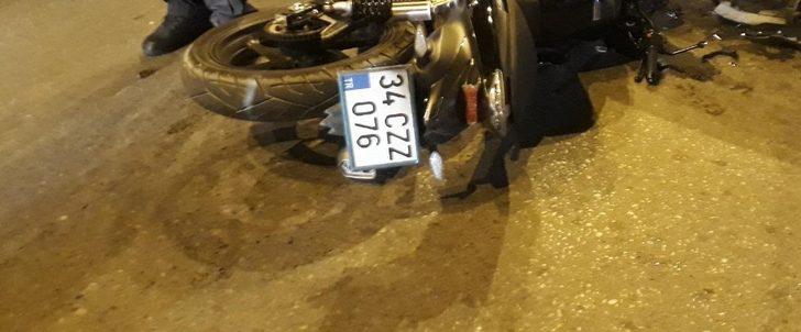 Otomobil ile motosiklet çarpıştı: 3 yaralı G3