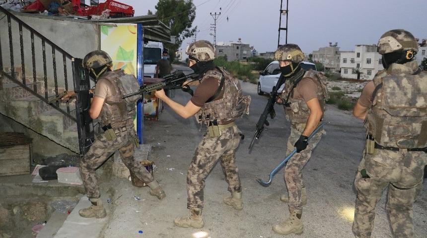 Adana'da terör örgütü PKK/KCK'ya operasyon! Çok sayıda gözaltı