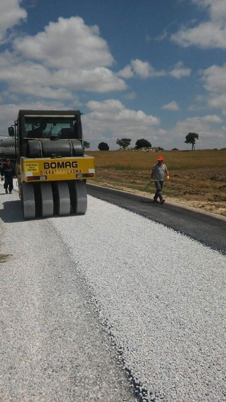 Altıntaş ilçesi Osmaniye-Yaylaköy arasında asfalt çalışmaları G3