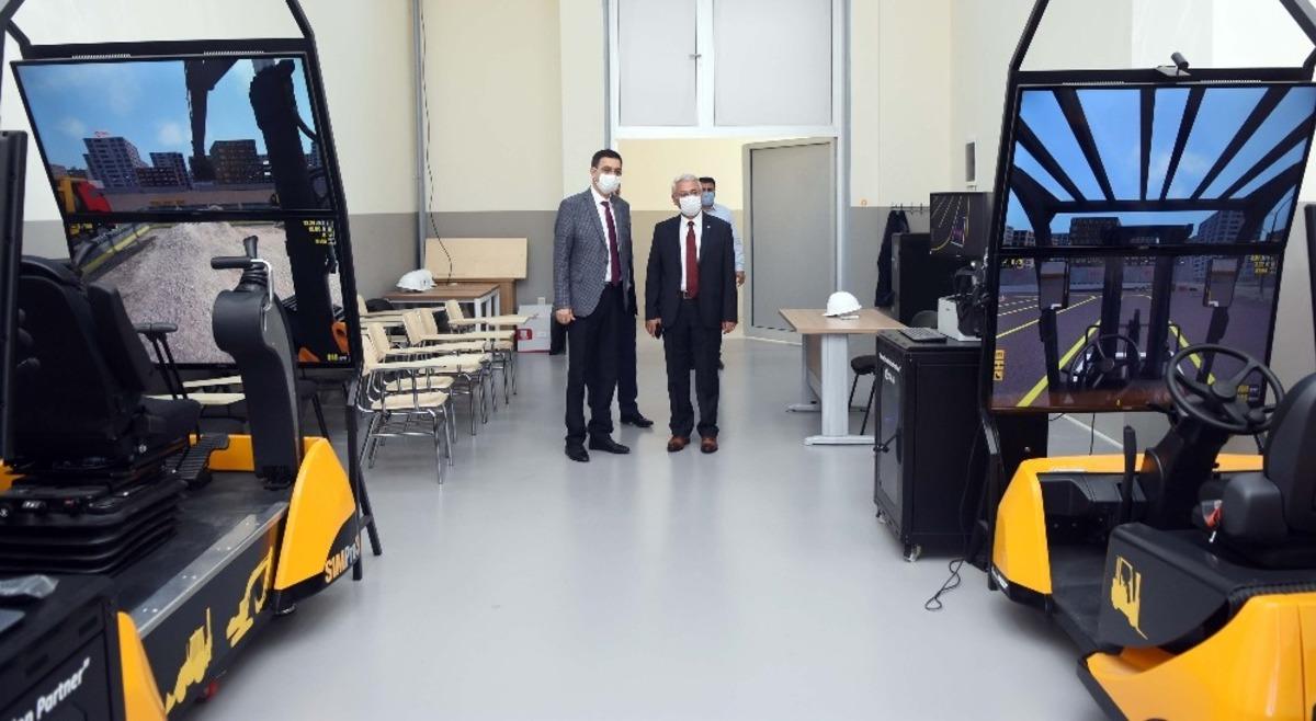 Gaziantep&rsquo;e "sanayide d&ouml;n&uuml;ş&uuml;m" desteği