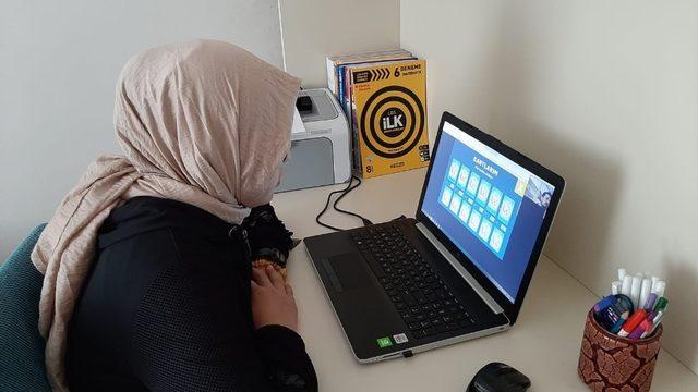 Bilgievleri’nden ’DQ dijital okuryazarlık’ kursları