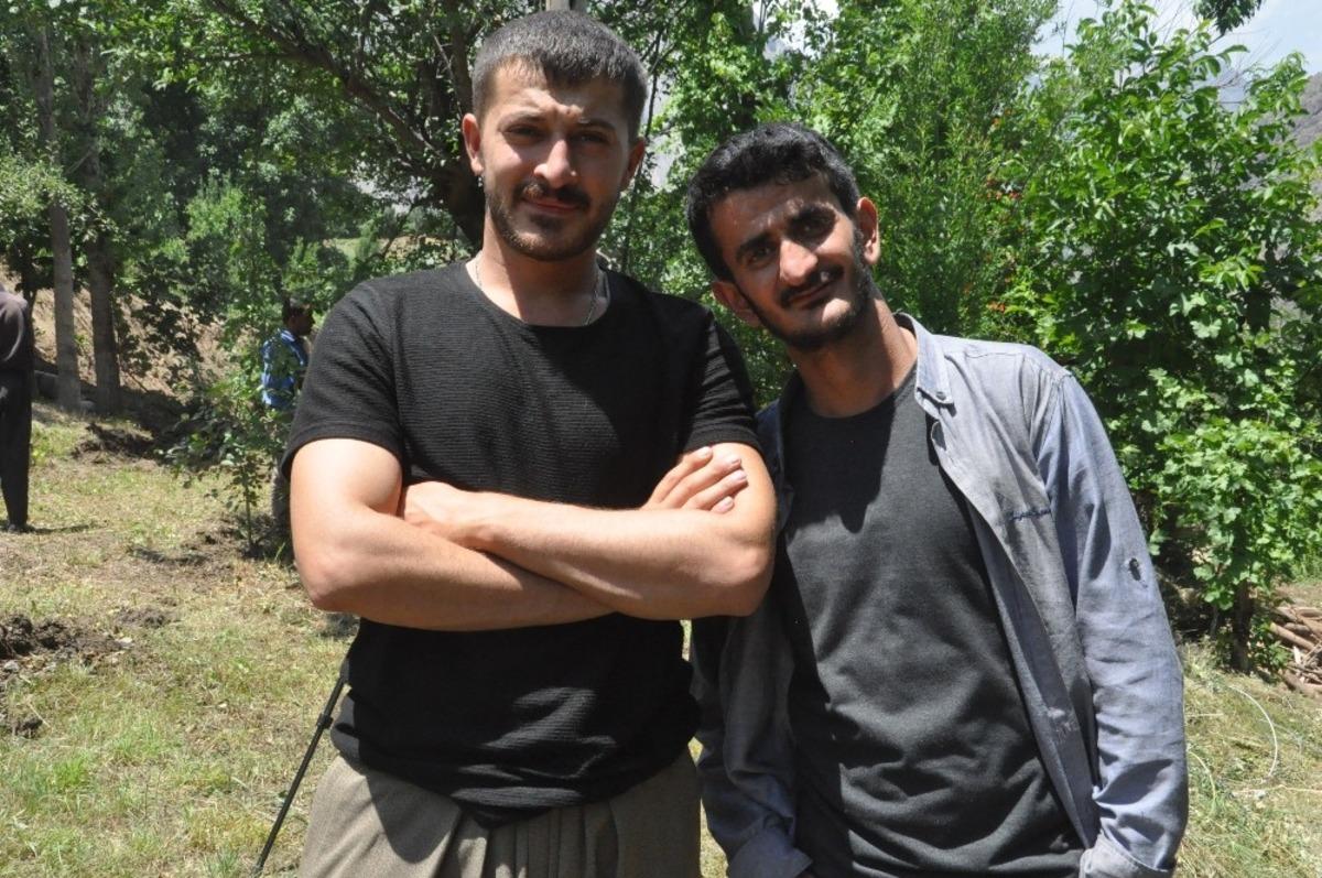 Yaylada ke&ccedil;ileri otlatırken fenomen oldu