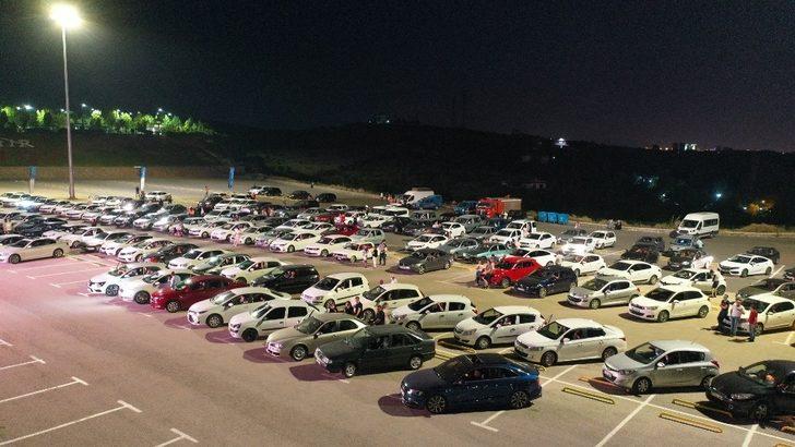 Büyükşehir’in arabalı sinema günlerine yoğun ilgi G3