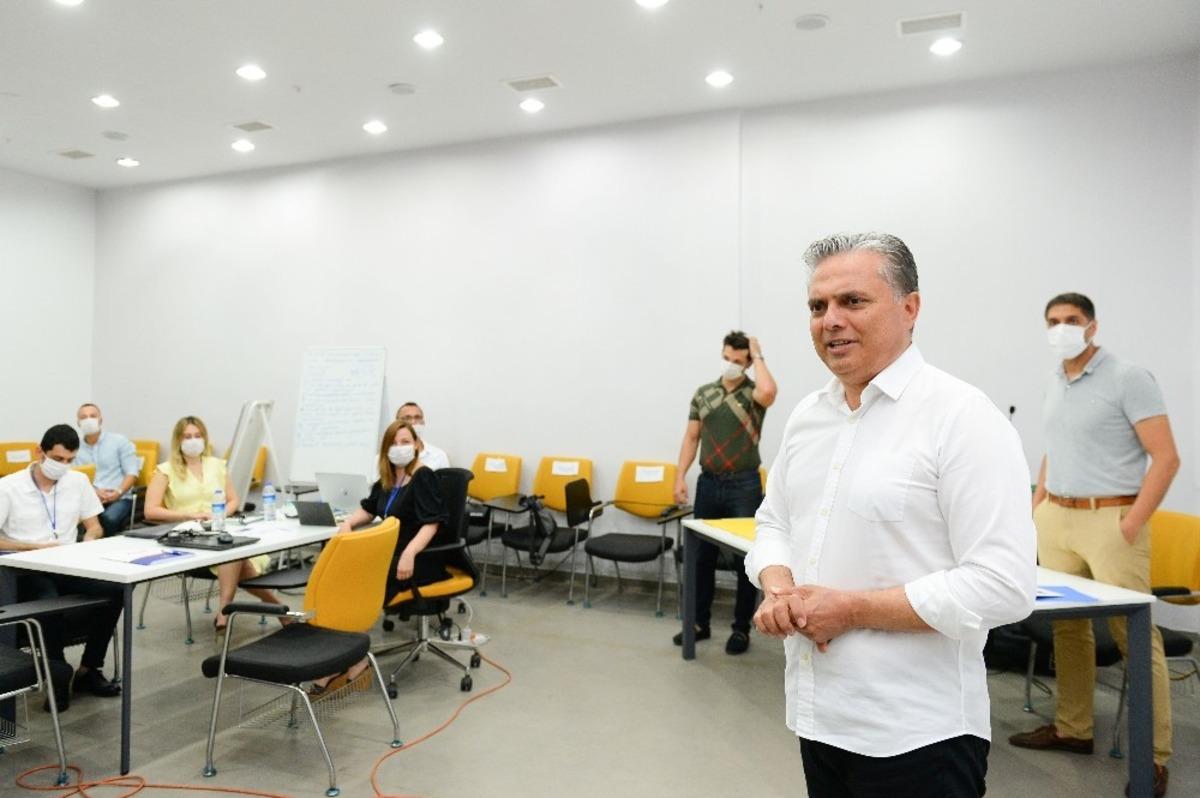 Başkan Uysal, " Hayalimiz şehrin demokratik kalitesi ve yaşam standardının y&uuml;ksek kalması"