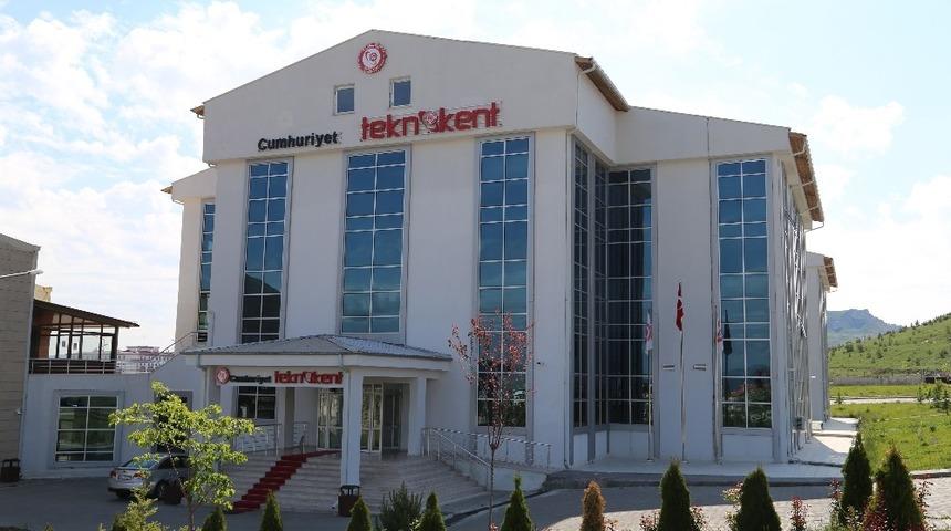 Fikirlerin &uuml;r&uuml;ne d&ouml;n&uuml;şeceği at&ouml;lye faaliyete ge&ccedil;ti