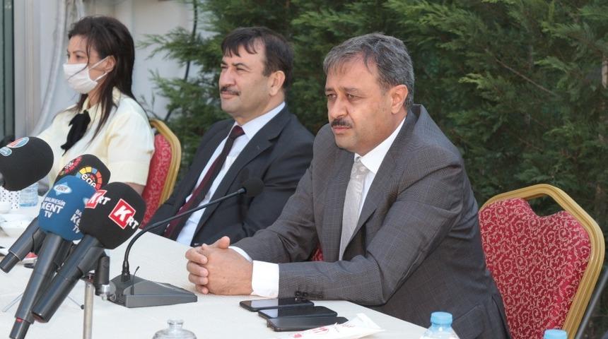 Vali Hasan Şıldak, Susurluk&rsquo;taki kaza hakkında bilgilendirmede bulundu