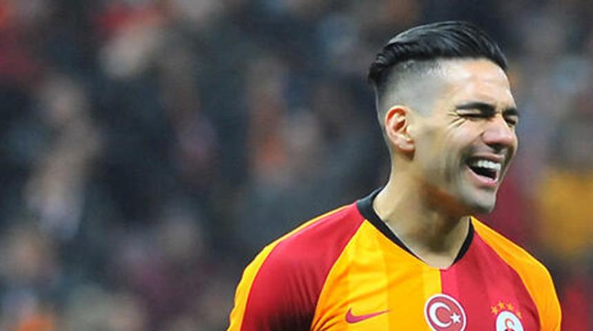 Galatasaray'da Falcao krizi! Yalanı ortayı çıktı...