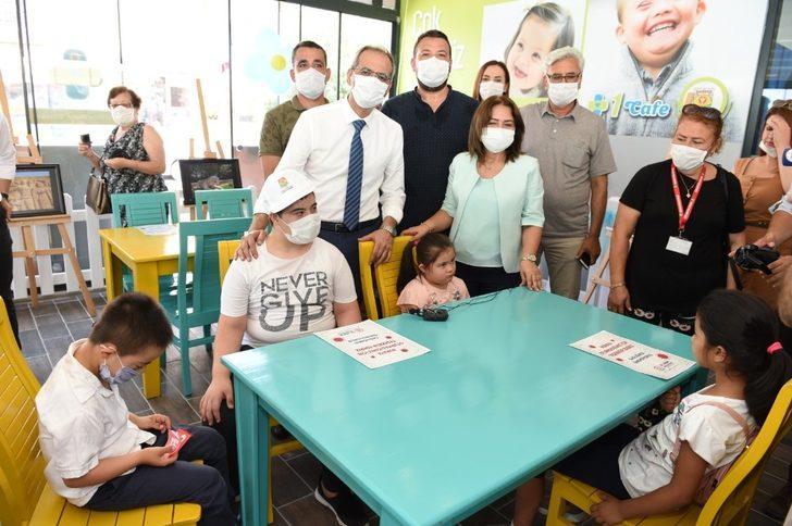 Tarsus’ta down sendromlu ve engelli bireyler için ‘+1 Kafe’ açıldı G3