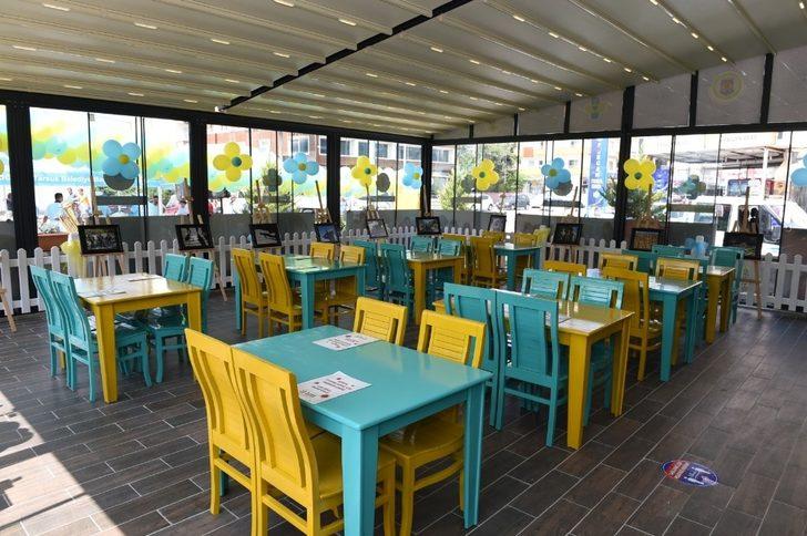 Tarsus’ta down sendromlu ve engelli bireyler için ‘+1 Kafe’ açıldı G4