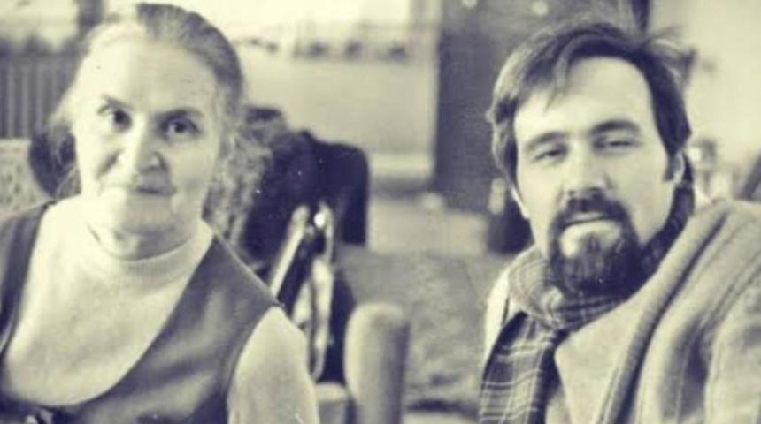 İsmail K&uuml;&ccedil;&uuml;kkaya acı haberi duyurdu! İlber Ortaylı'nın annesi Şefika Ortaylı hayatını kaybetti