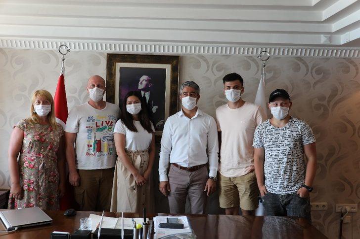 Ukraynalı gazeteciler Marmaris’e geldi G1