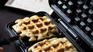 Tost makinesinde waffle nasıl yapılır?
