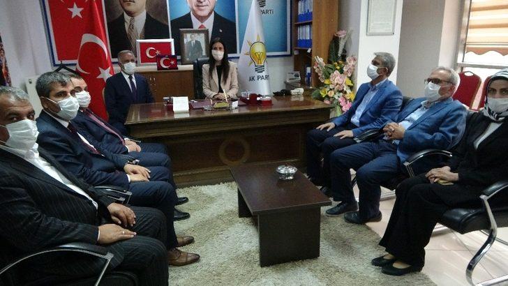 Kültür ve Turizm Bakan Yardımcısı Alparslan ve AK Parti Genel Başkan Yardımcısı Karaaslan Muş’ta G4