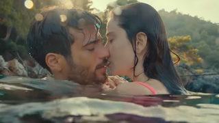 Bay Yanlış 3. bölüm izle! Özgür ve Ezgi arasında Göcek'te romantik sahneler! Bay Yanlış 4. yeni bölüm fragmanı yayınlandı!