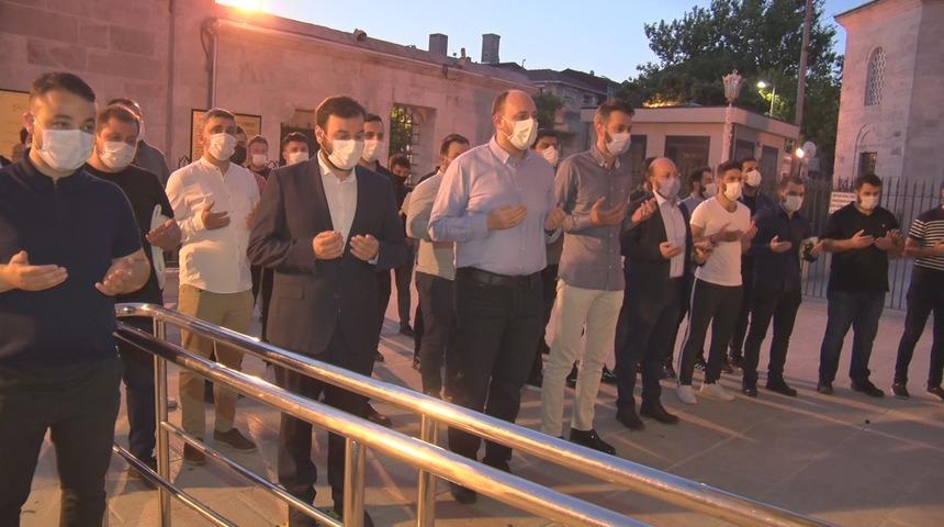 Ayasofya kararı sonrası sonrası 81 ilde şükür duası