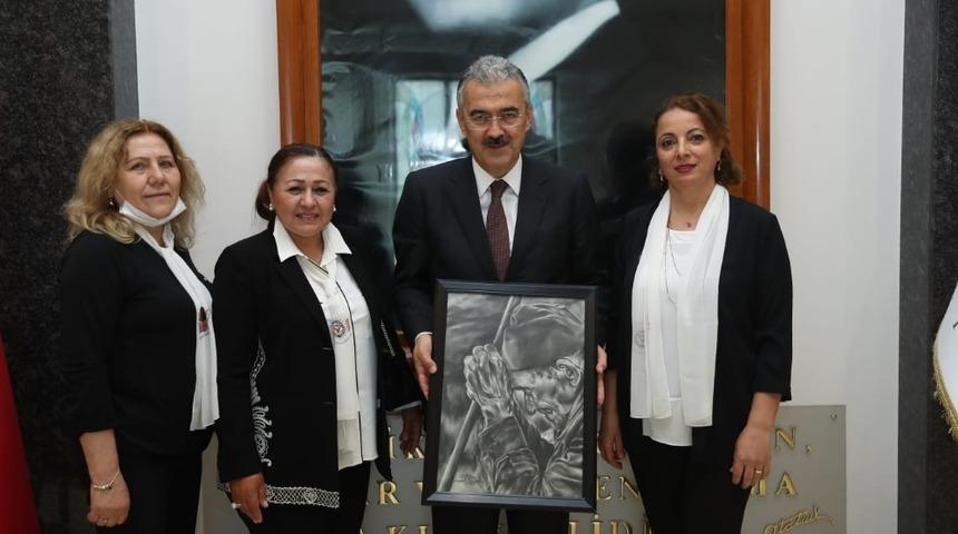 Kimsesizler valilikte