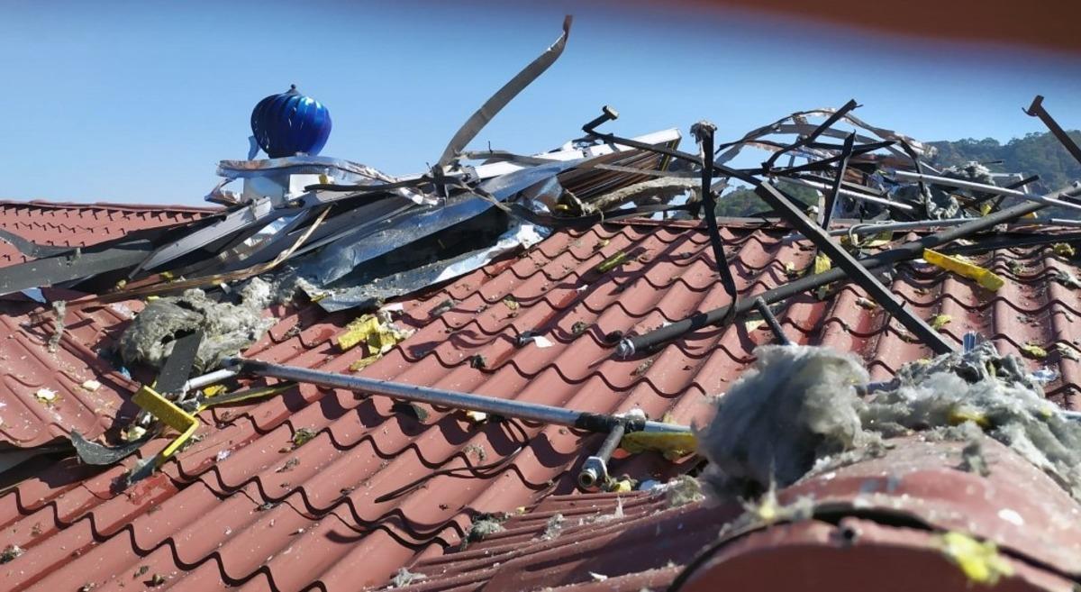 Otelin su tankı patladı, 2 kişi yaralandı