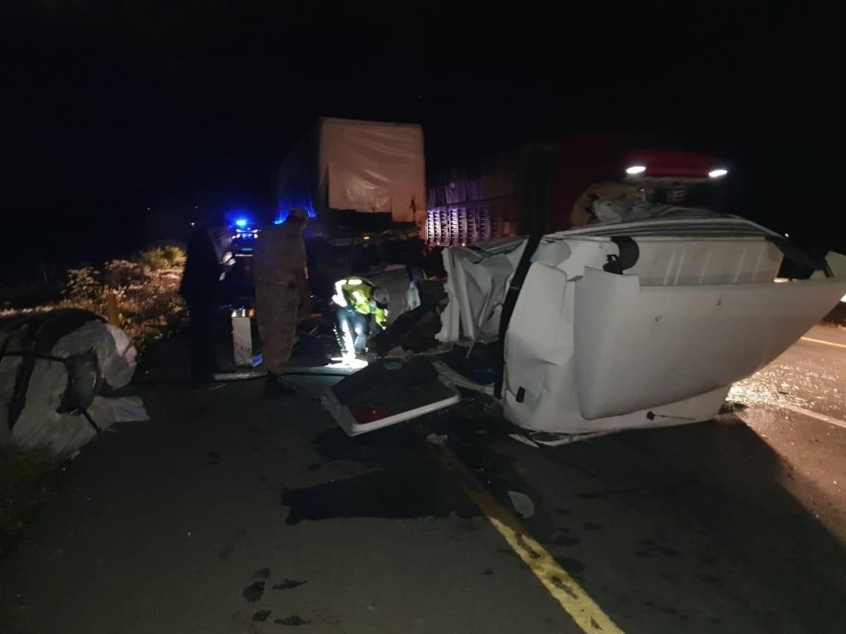 Pasinler&rsquo;de trafik kazası: 1 &ouml;l&uuml; 1 yaralı