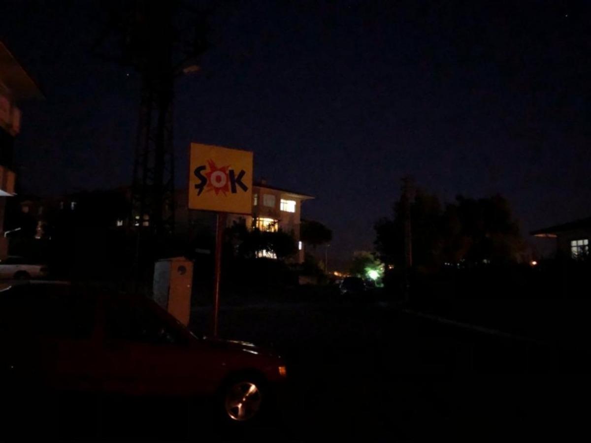 Sokak lambaları 4 g&uuml;nd&uuml;r yanmıyor