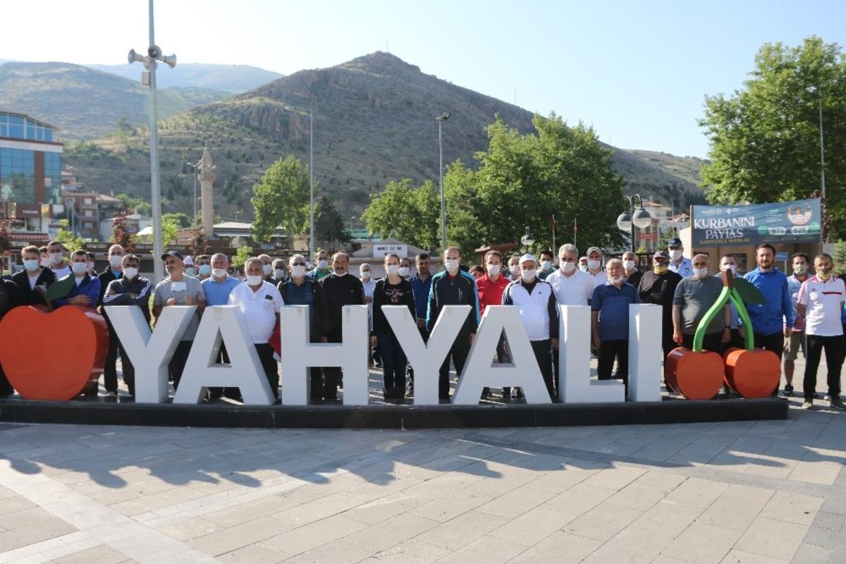 Yahyalı sağlıklı yaşam i&ccedil;in y&uuml;r&uuml;d&uuml;