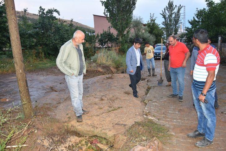 Tufanbeyli’de sağanak sele neden oldu G1