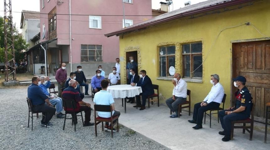 Vali G&uuml;rel&rsquo;den k&ouml;y ziyareti