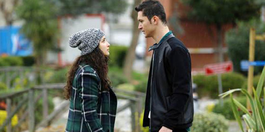 Kırgın &Ccedil;i&ccedil;ekler 39. B&ouml;l&uuml;m Fotoğrafları