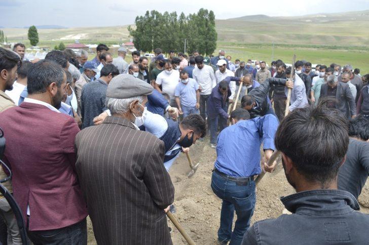 Cezayir’de iş kazasında hayatını kaybeden Ağrılı işçiler toprağa verildi G5