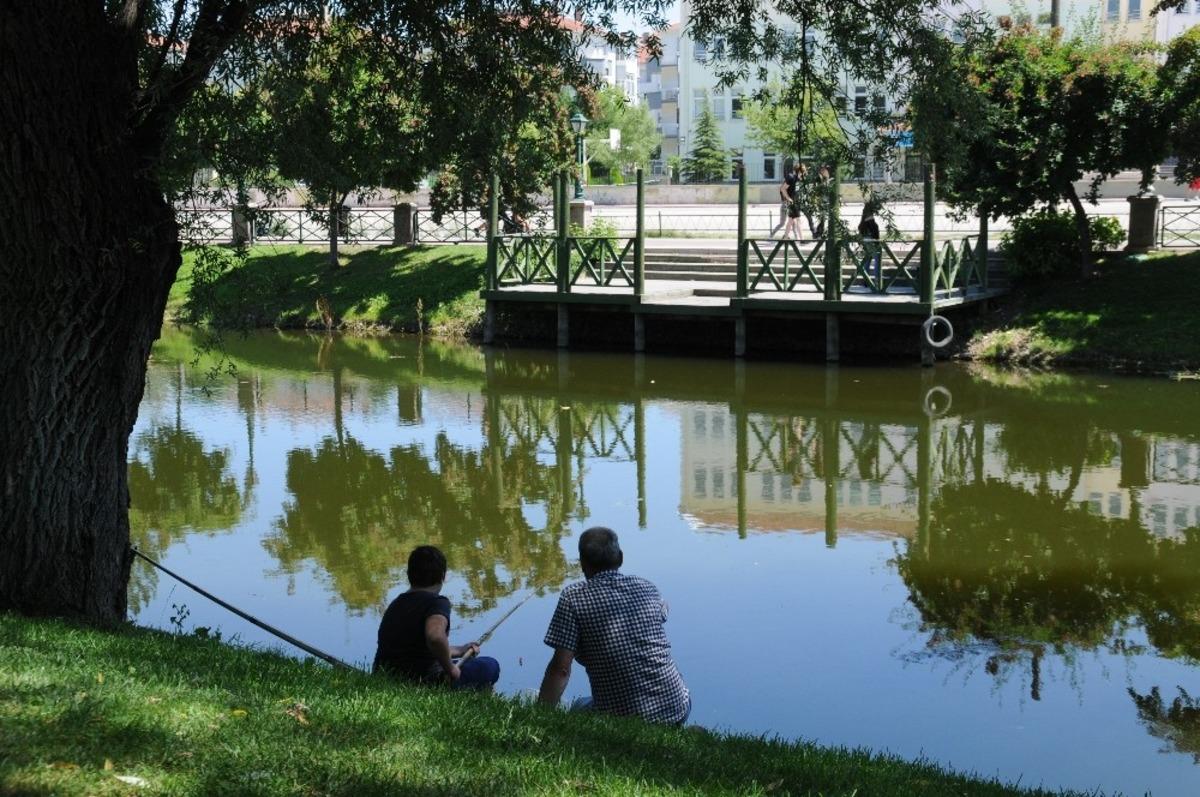 Porsuk &Ccedil;ayı&rsquo;nda hafta sonu balık keyfi