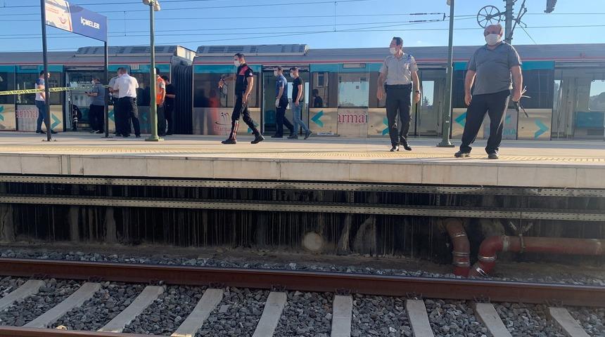 Tuzla'da korkunç olay! Raylara atladı