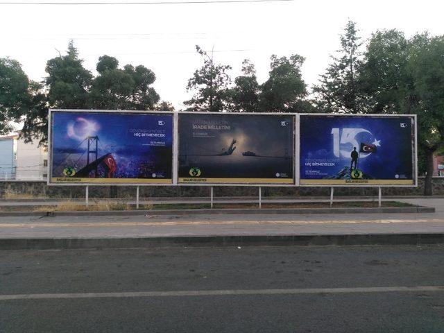 Bağlar Belediyesi 15 Temmuz destanını billboardlara yansıttı