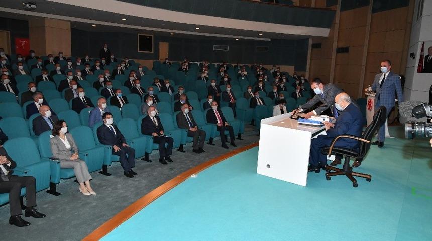 Kılıç,  MHP belediye başkanları toplantısına katıldı