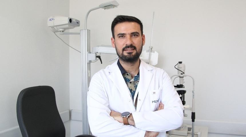 Op. Dr. &Ouml;zpınar: "Kornea nakliyle olduk&ccedil;a başarılı sonu&ccedil;lar alabiliyoruz"