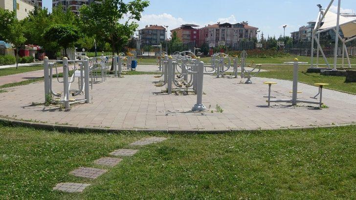 Pandeminin yapamadığını sıcak havalar yaptı G3