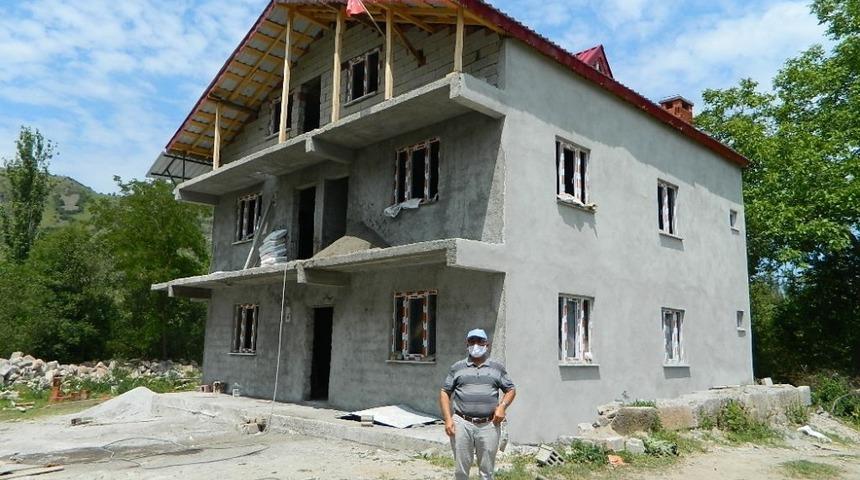 Yurt dışından k&ouml;ylerine yardım ettiler