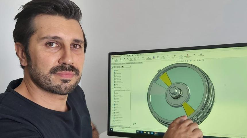 Hacim, yakıt ve maliyette tasarruf sağlayacak dairesel motor icat etti