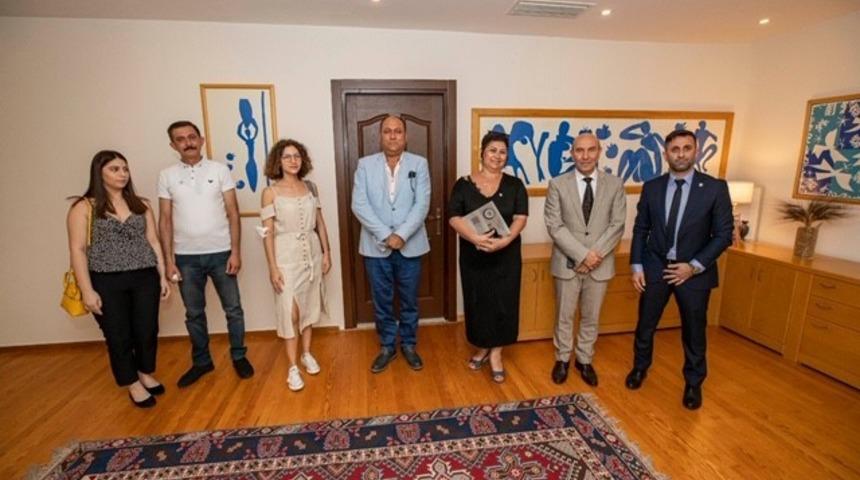 D&uuml;nya Gen&ccedil;lik Konseyi&rsquo;nden Başkan Soyer&rsquo;e ziyaret