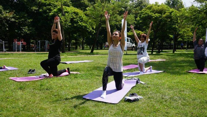 İzmit Belediyesinden kadınlara özel spor etkinliği G3