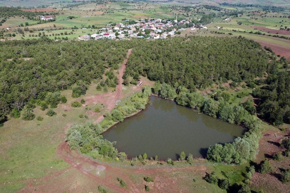 Kavakpınarı k&ouml;y&uuml; g&uuml;zelliği ile b&uuml;y&uuml;l&uuml;yor