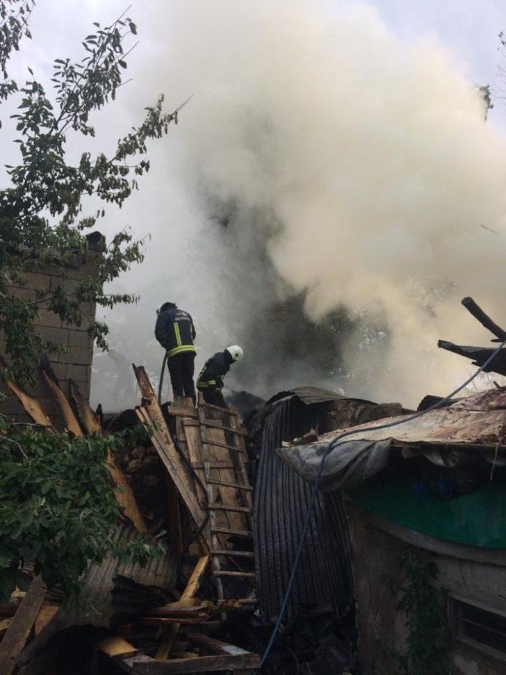 Erciş’te korkutan yangın G5